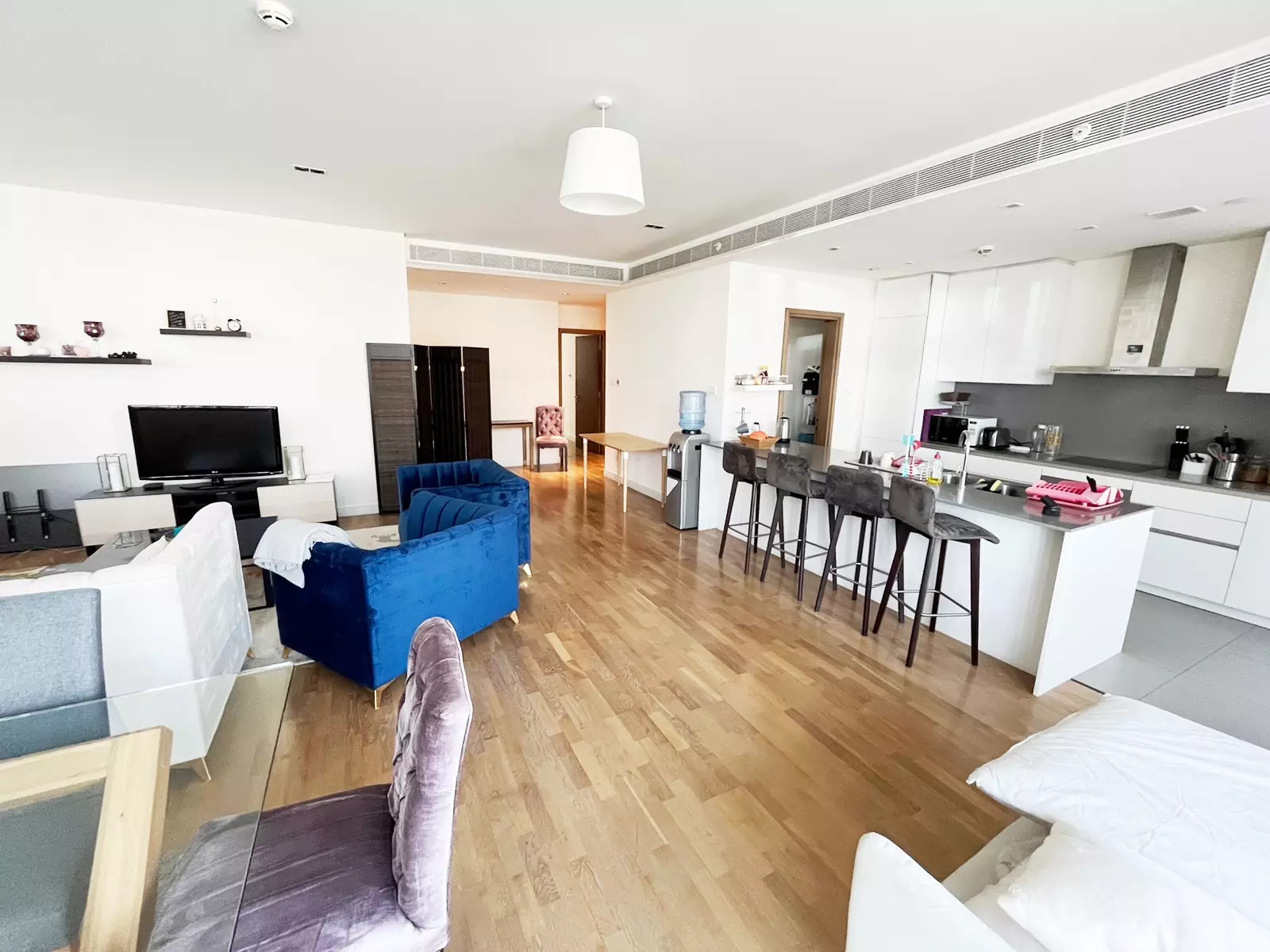 Building 20, City Walk